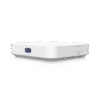 UniFi Cloud Gateway MAX, Router con todos los servicios UniFi, administra hasta 30 dispositivos UniFi y 300 clientes. 1 pto WAN 2.5G, 4 pts LAN 1G (uno configurable como WAN), seguridad IDS/IPS, VPN, bloqueo de apps/URLs, 512 GB memoria interna