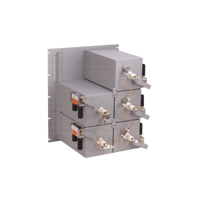 Combinador 440-510 MHz, para 5 Canales, 125 Watt, 300 KHz (min.) de Sep. Tx-Tx, 2 Aisladores N Hembra. Combinador 440-510 MHz, para 5 Canales, 125 Watt, 300 KHz (min.) de Sep. Tx-Tx, 2 Aisladores N Hembra.